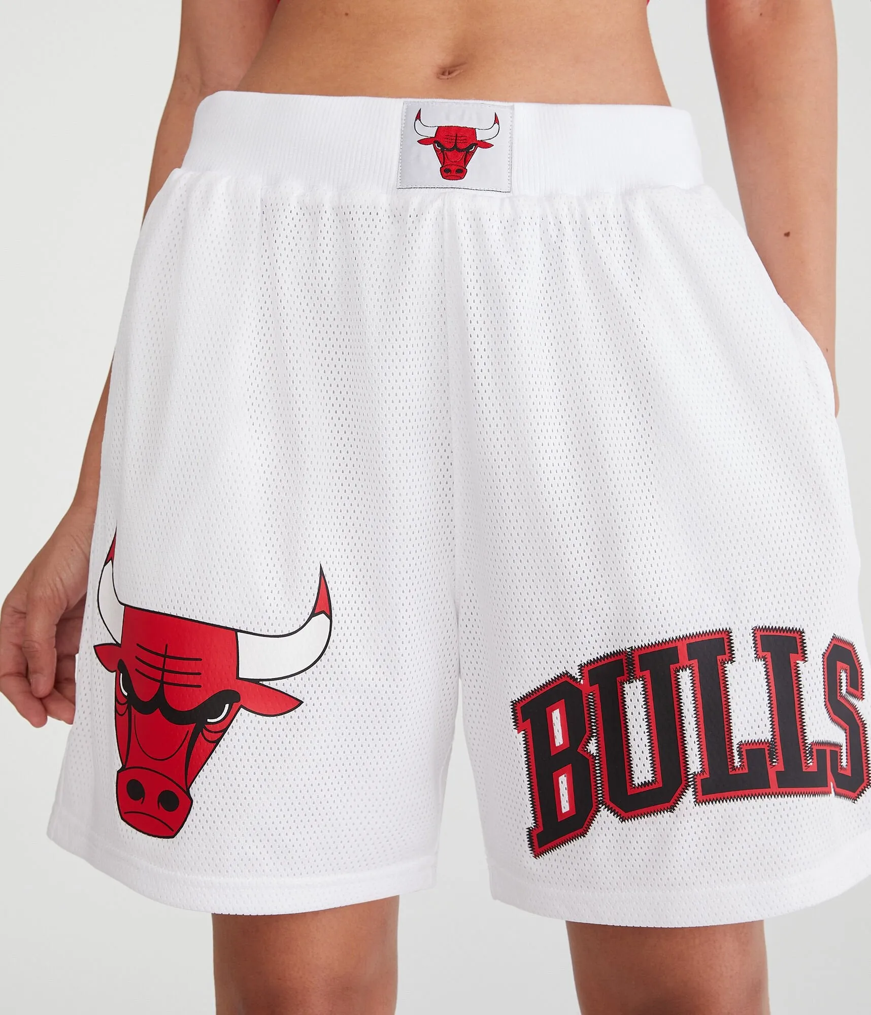 Aeropostale Chicago Bulls Mesh Shorts 6"