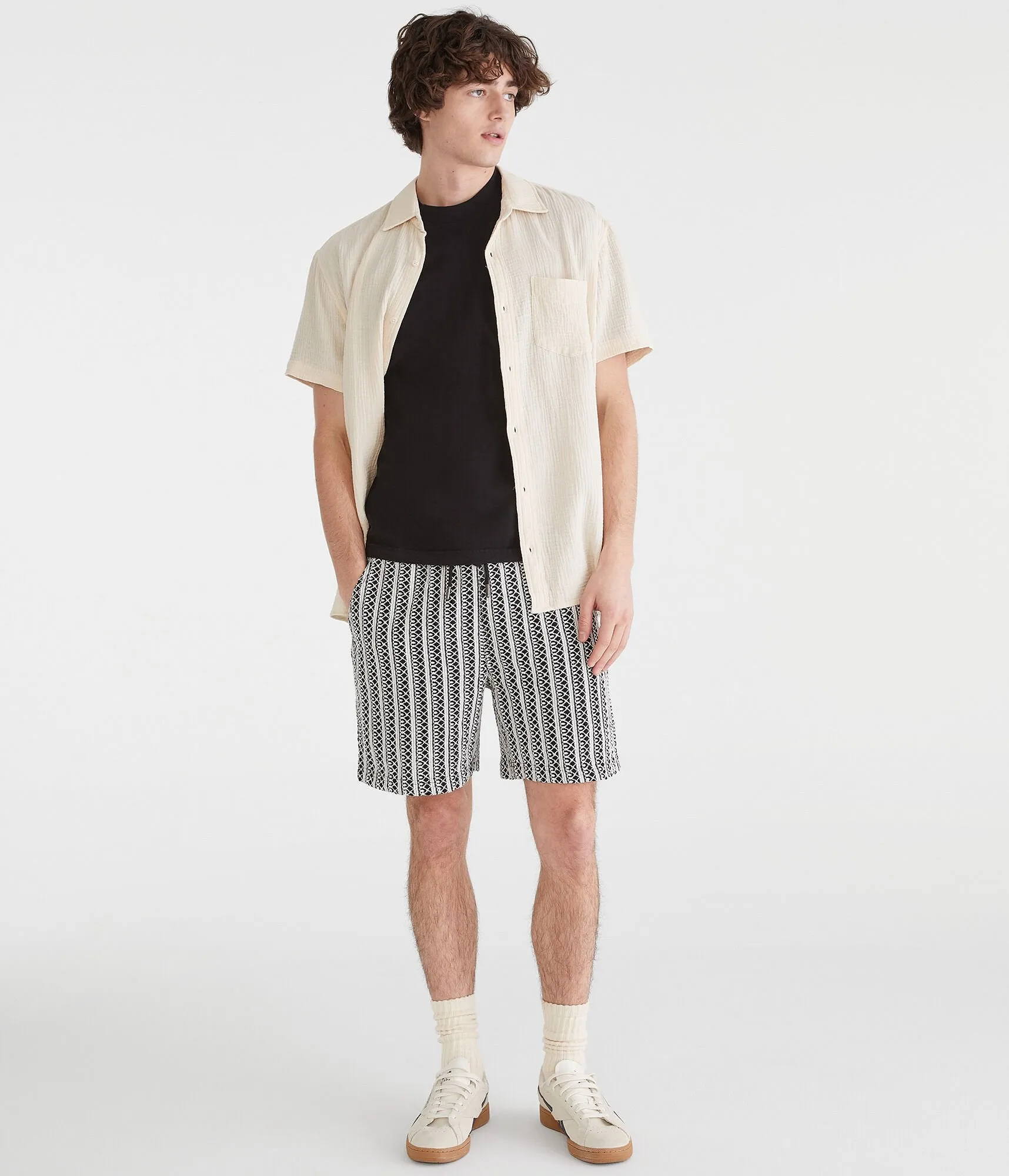 Aeropostale Textured Stripe All Day Jogger Shorts 7"