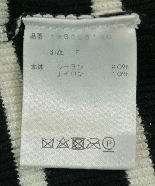 AKTE Sweaters