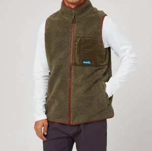 Cooper Fleece Vest In Moss