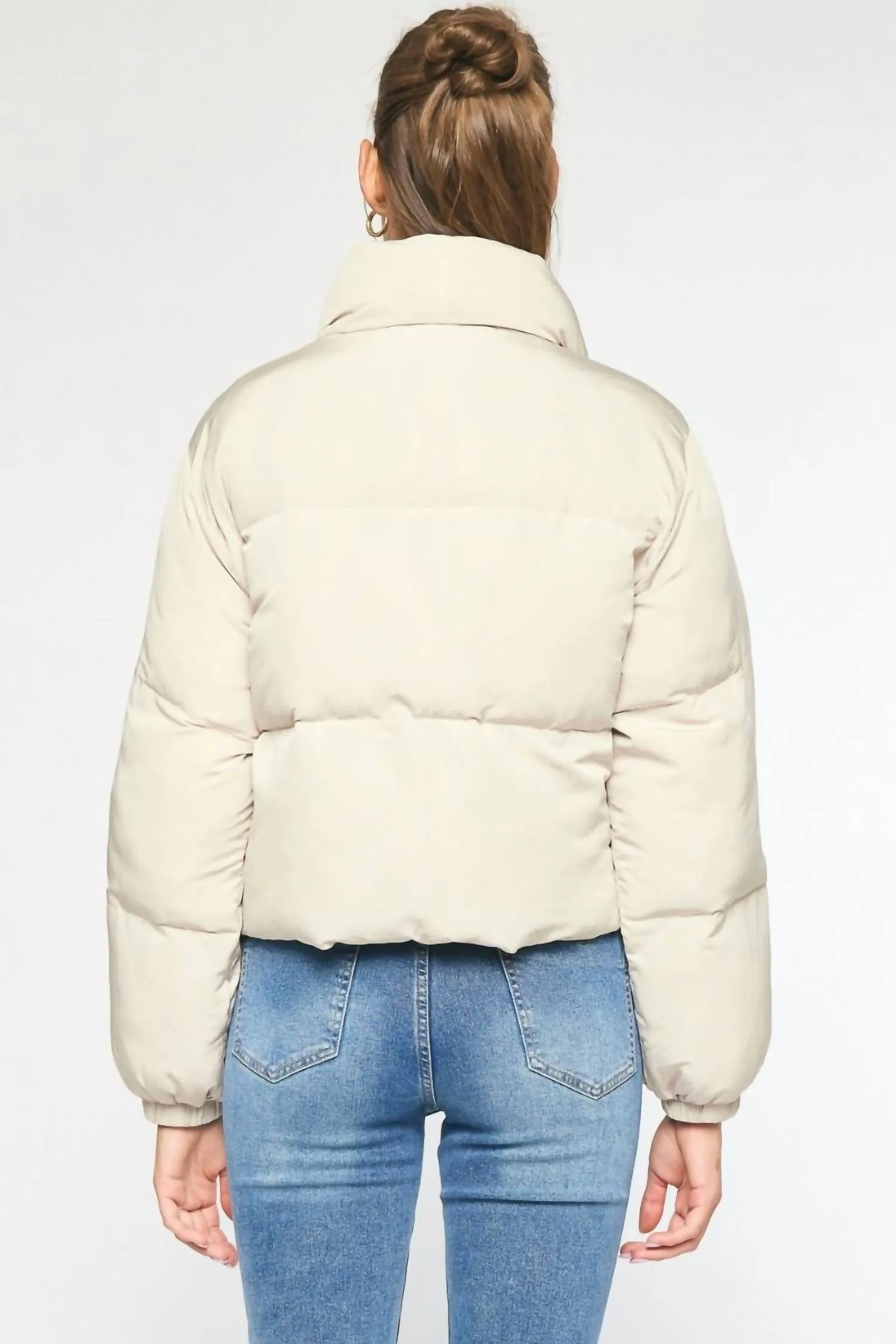 Cropped Puffer Zip-Up Jacket In Cream
