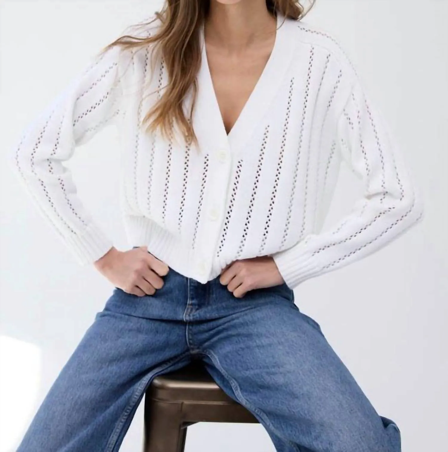 Cropped V-Neck Cardigan In Bleach White
