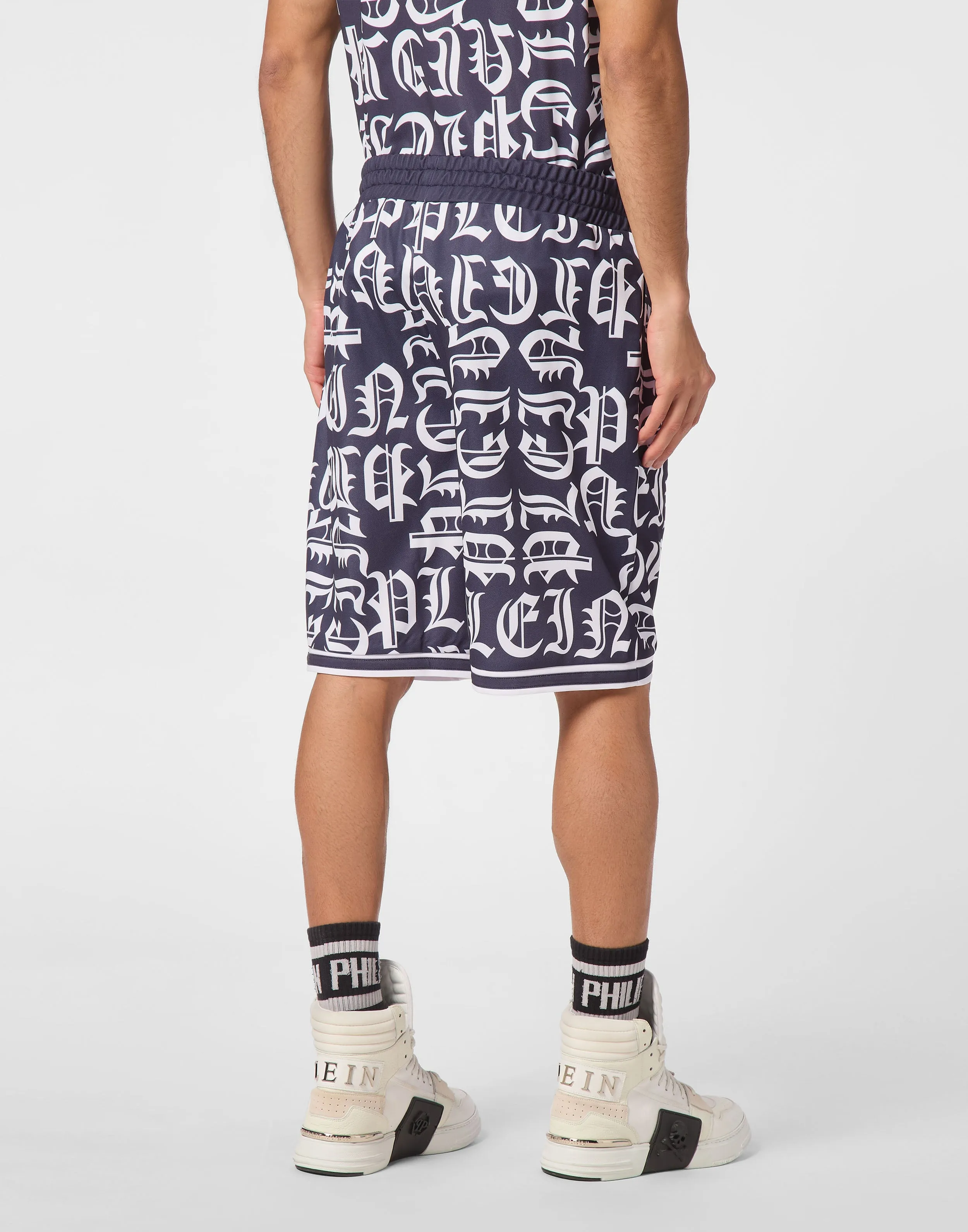 Jogging Basket Shorts Gothic Plein
