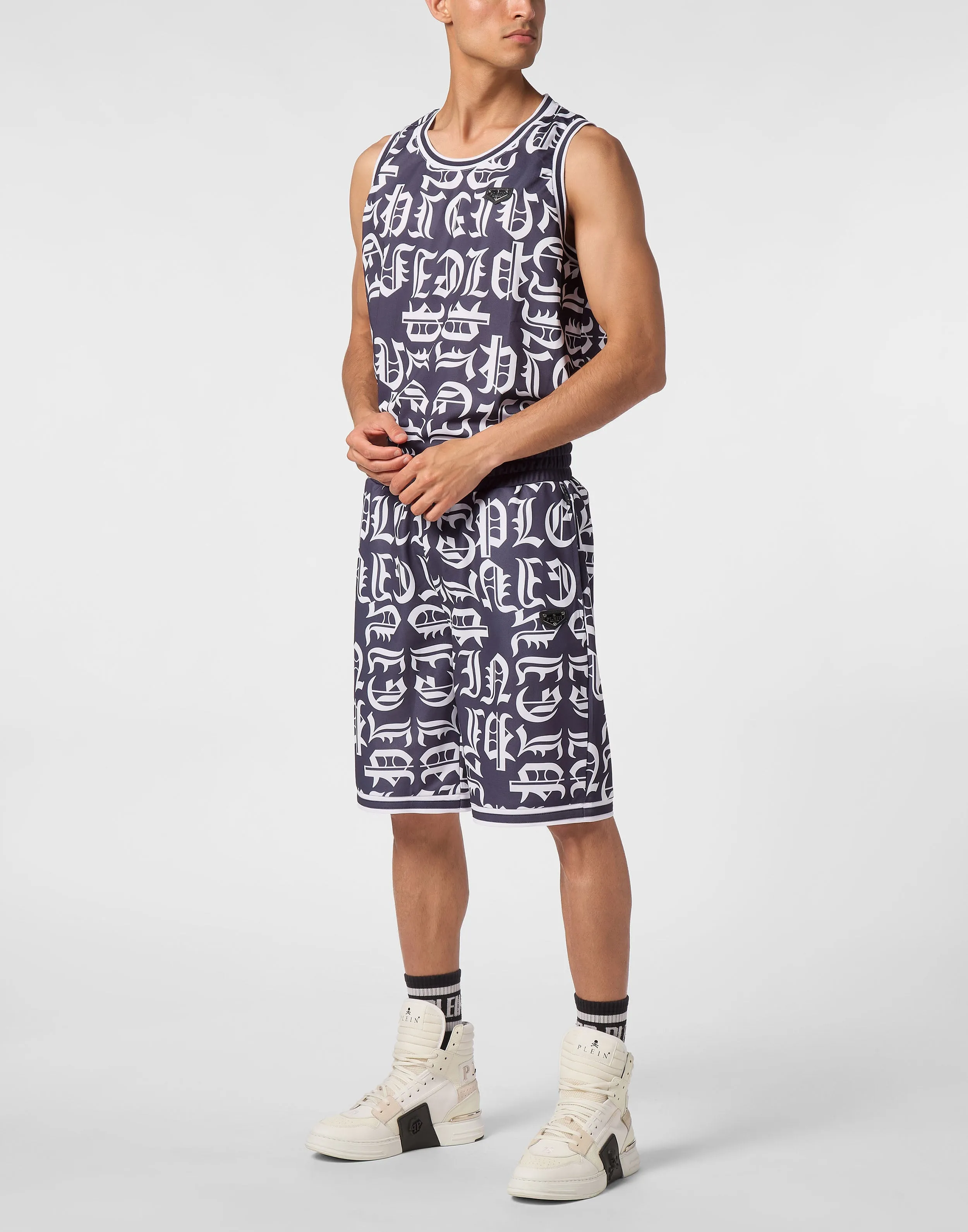 Jogging Basket Shorts Gothic Plein