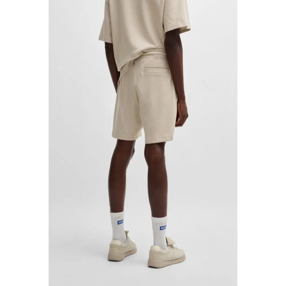 Loose-fit shorts in waffle-structured cotton