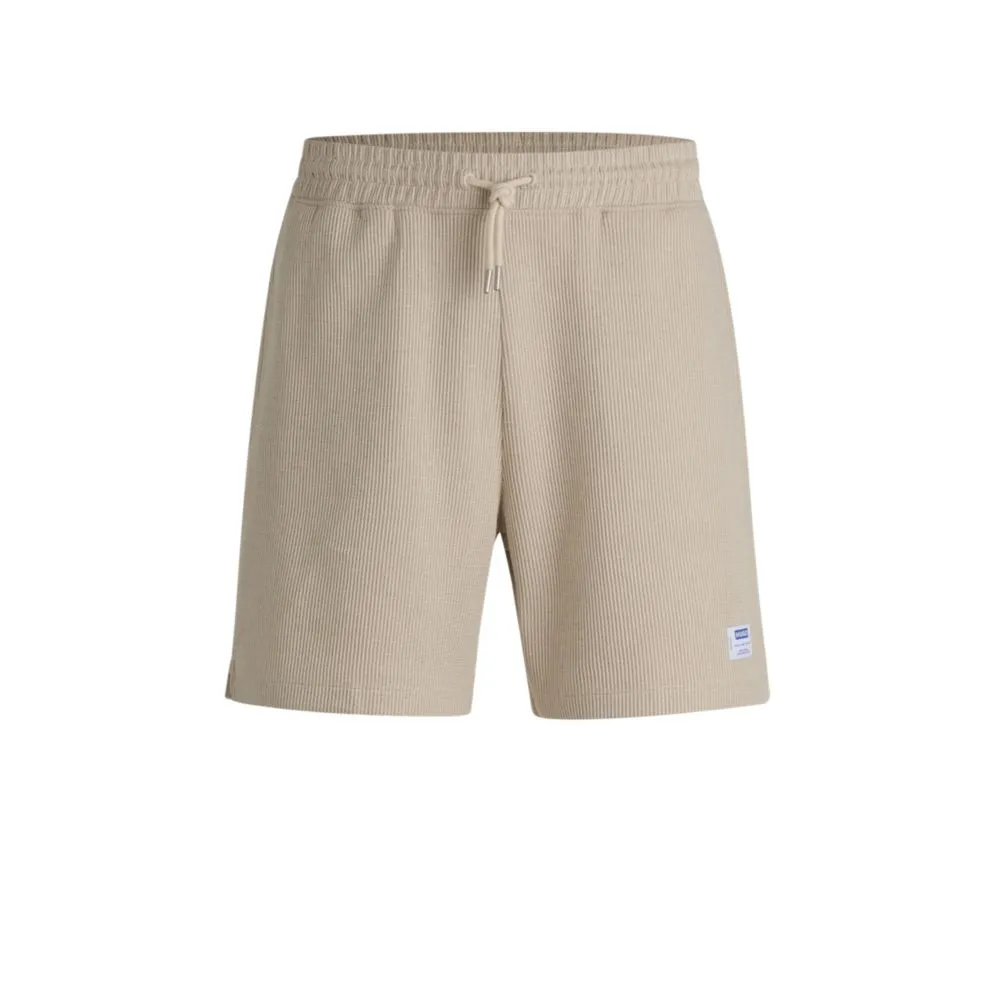 Loose-fit shorts in waffle-structured cotton