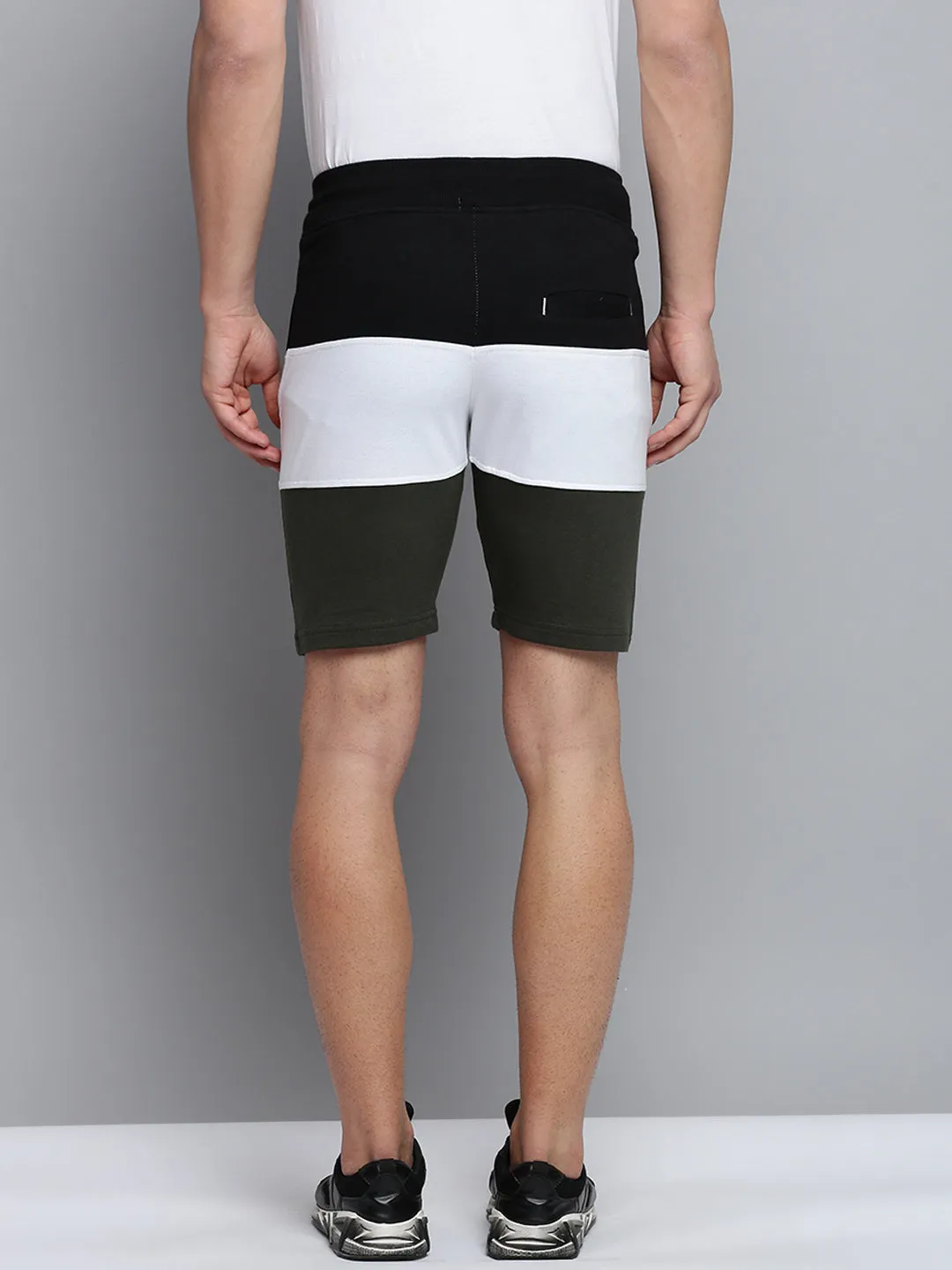 Men Black Colour blocked Cotton Mid-Rise Sports Shorts