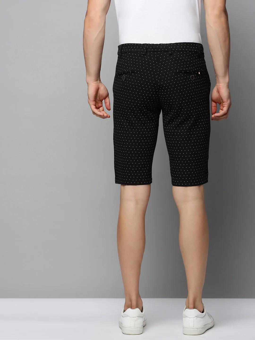 Men Black Geometric Printed Cotton Mid-Rise Shorts