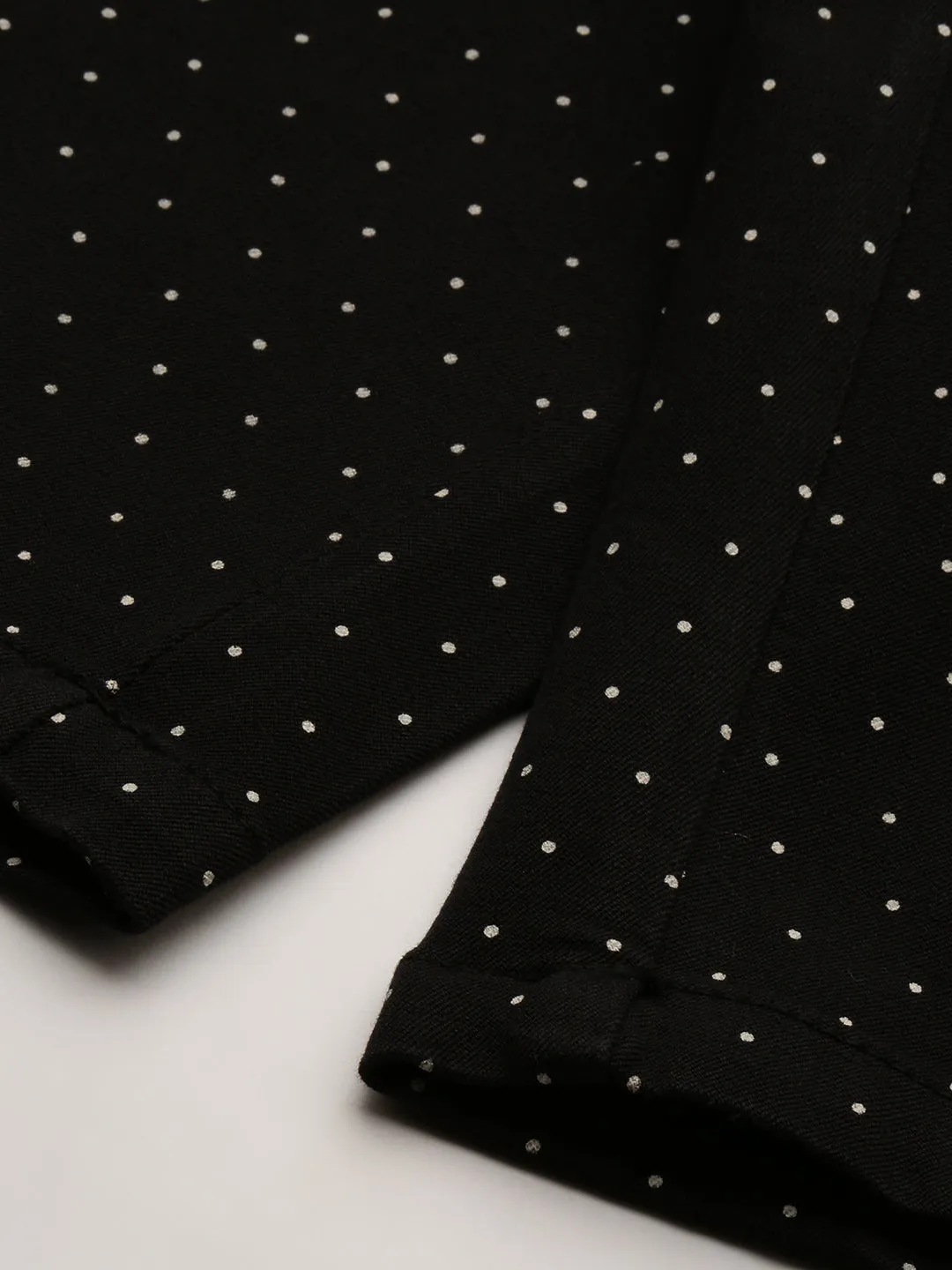 Men Black Geometric Printed Cotton Mid-Rise Shorts