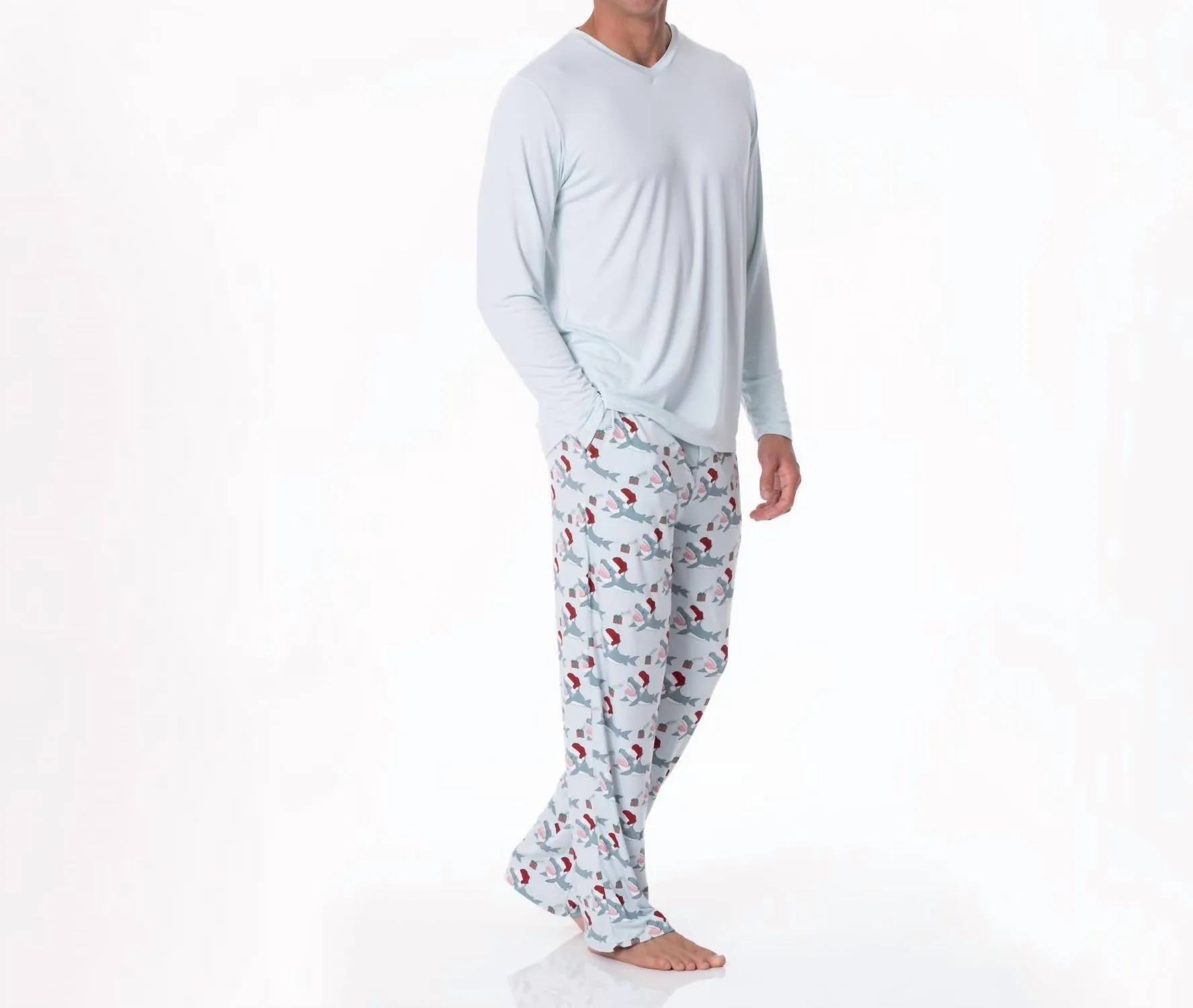 Men's Print Pajama Pants In Illusion Blue Holiday Sharks