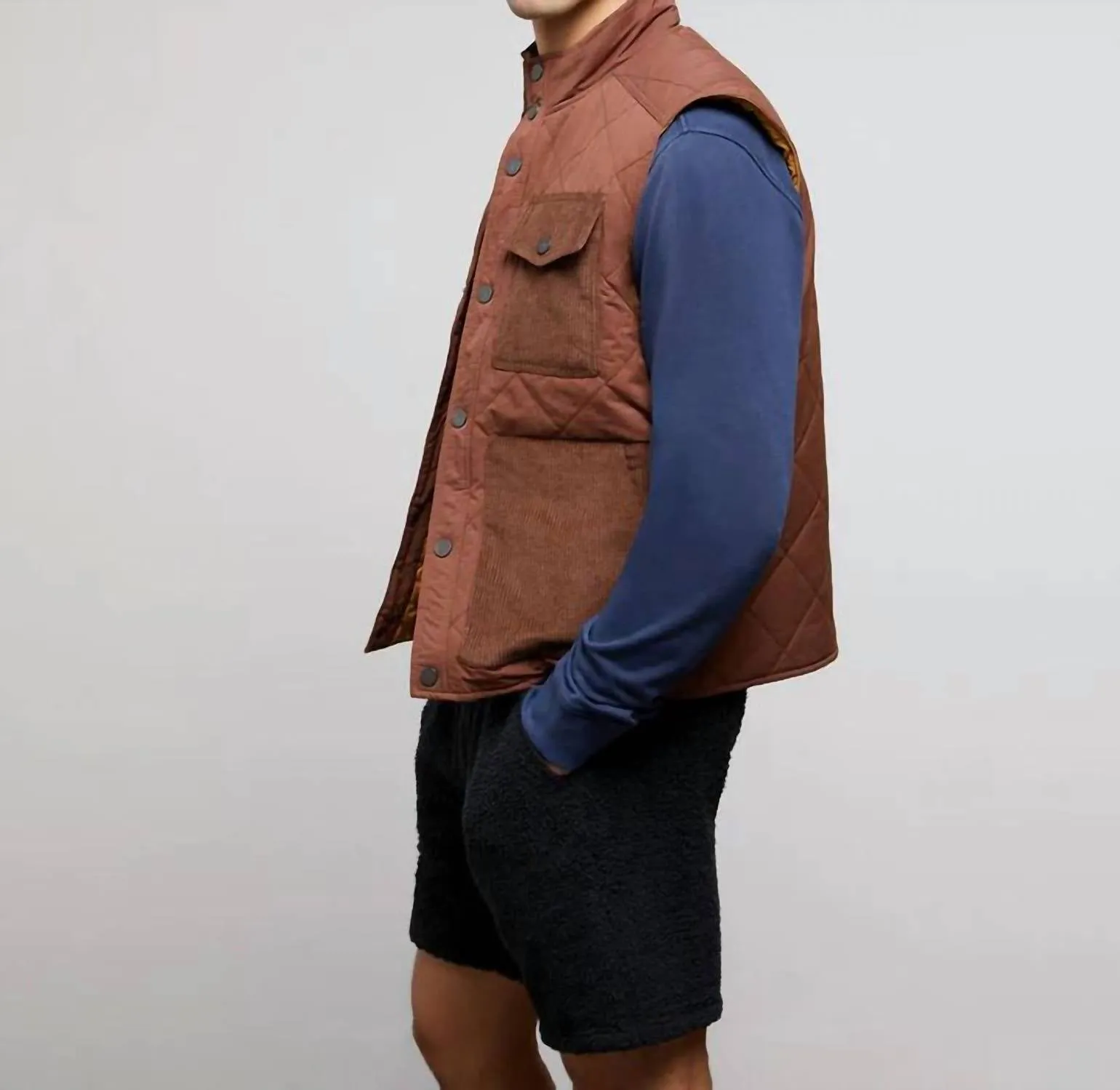 Men's Quilted Twill Vest In Bison