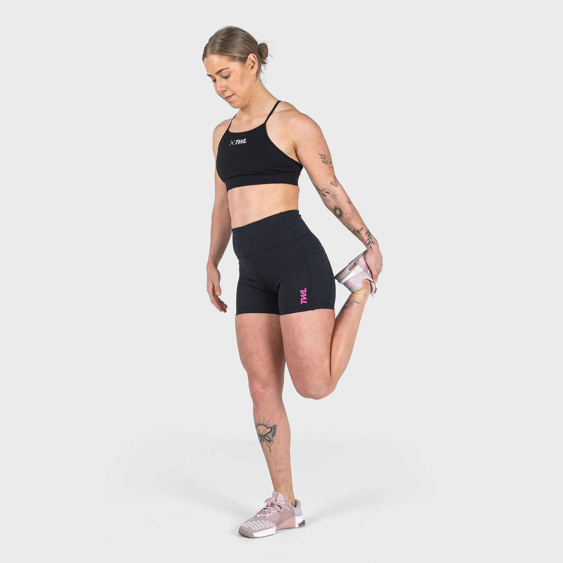 TWL - WOMEN'S ENERGY SHORTS - BLACK/ RASPBERRY