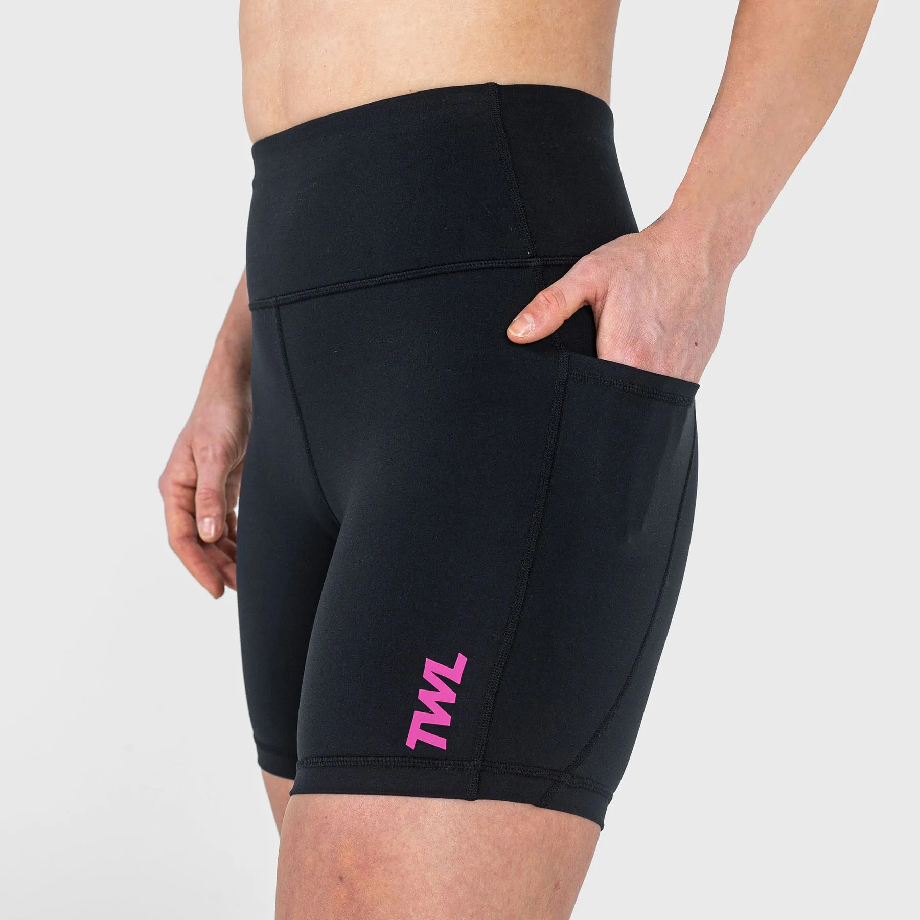 TWL - WOMEN'S ENERGY SHORTS MID LENGTH - BLACK/RASPBERRY